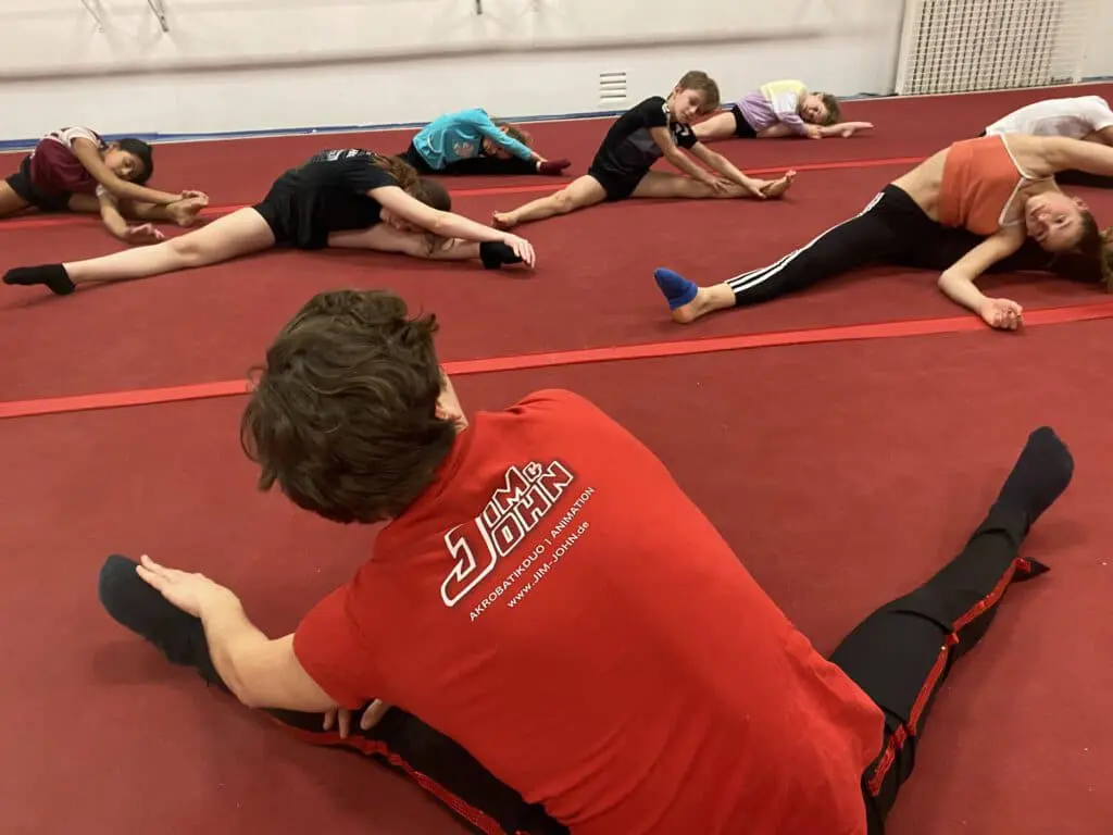Stretching-Training mit Kindern