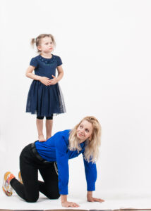 Akrobatik Familie berlinJohn Artisten Kinder und Eltern SportHelden