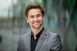 Jim Förster - Show Artist Actor und Akrobatik Trainer Stuntman