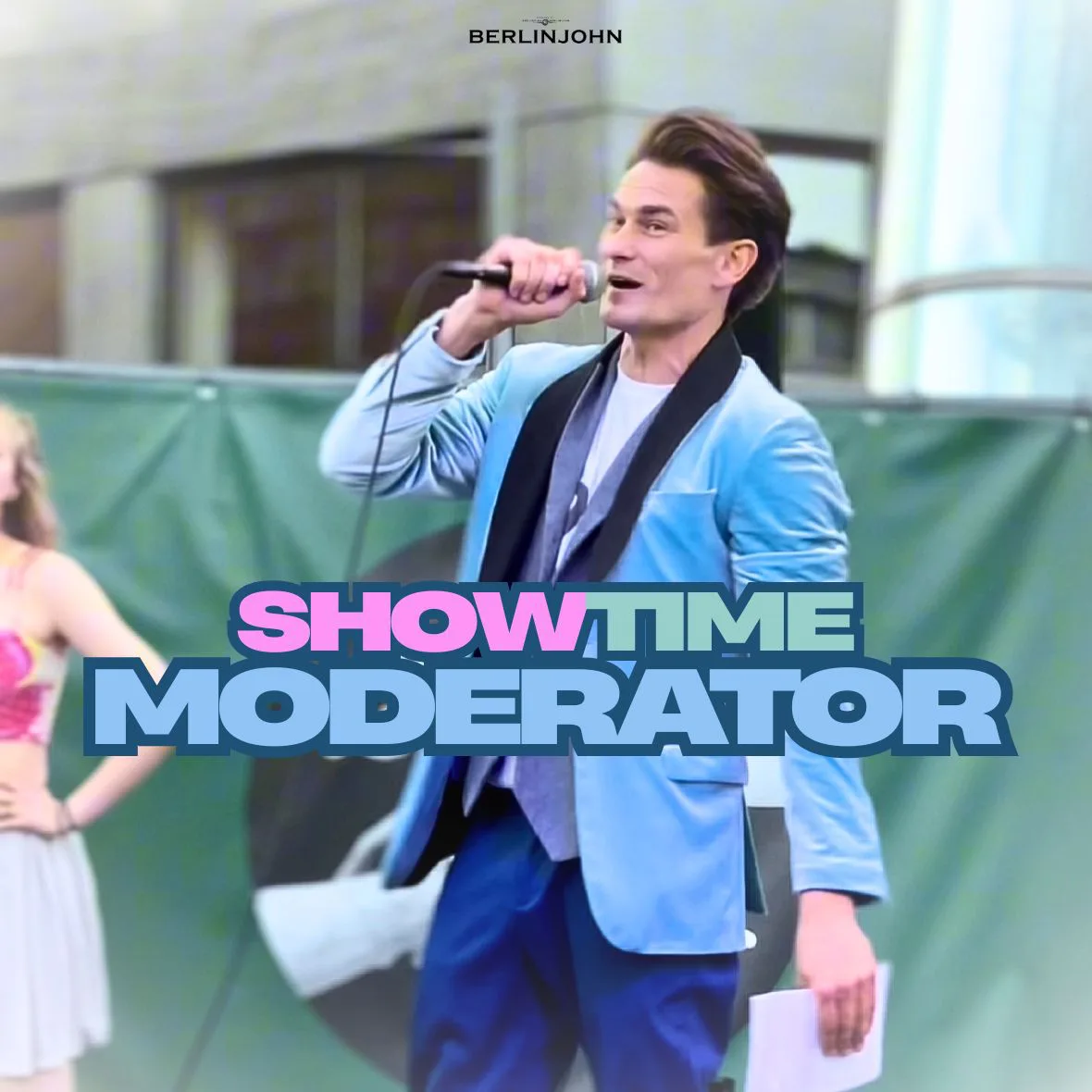 Moderator John Förster , Show Moderation mit Artistik und Berliner Schnauze Johnny